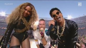 Coldplay, Beyoncé & Bruno Mars - Halftime Show - Super Bowl 50